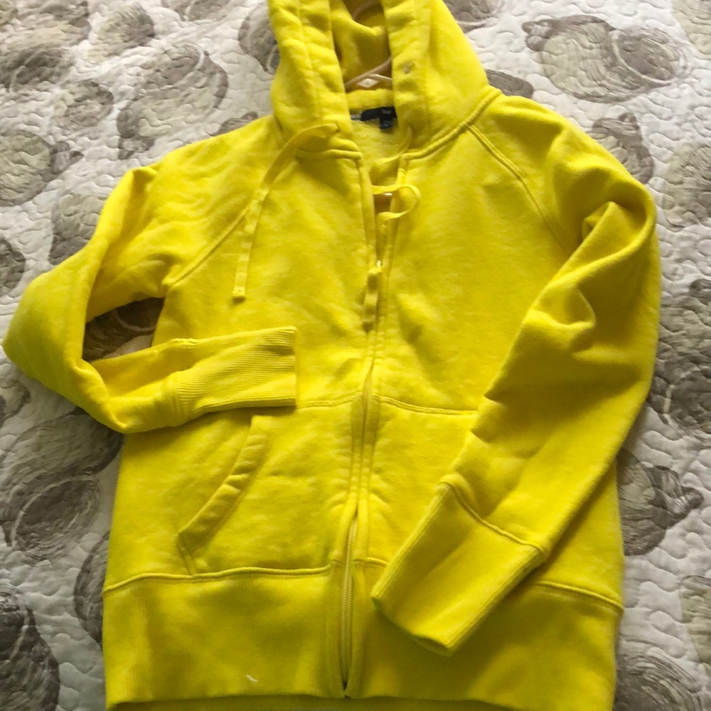 GAP Yellow sweatshirt hoodie New sz Small